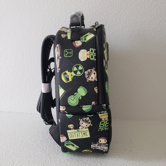 Rare Back to the Future Loungefly Mini Backpack - NWT PRICE FIRM - Picture 7 of 9